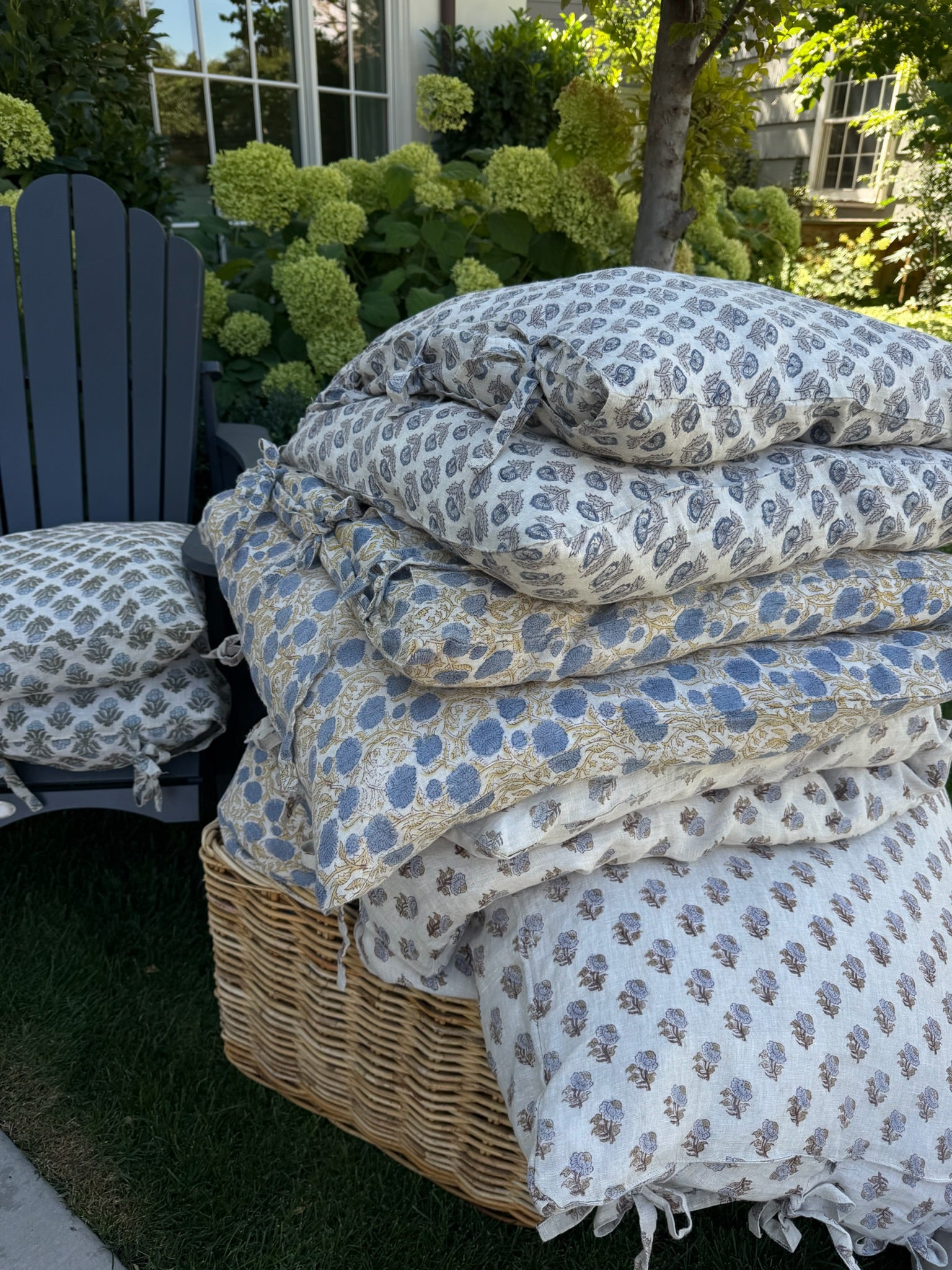 The Settle Cushion
