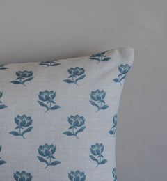 Lenten Rose Large in Cloudstone